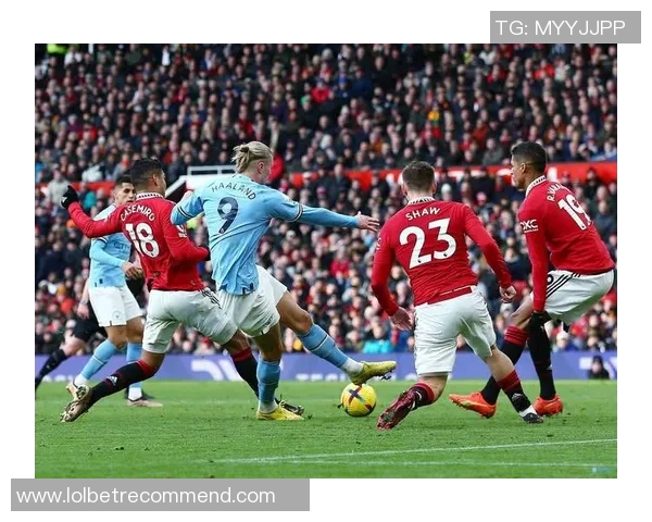 欧联杯巴萨大胜利物浦神奇扑救点燃全场激情与转会传闻交织